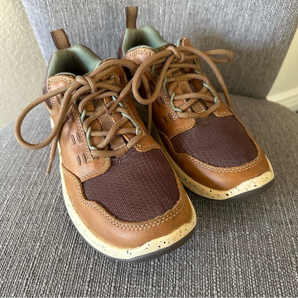 L.L. Bean Traverse Trail Sneakers - Picture 2 of 11